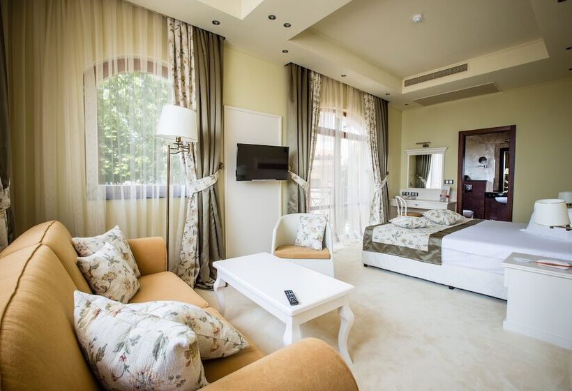 Helena Vip Villas And Suites