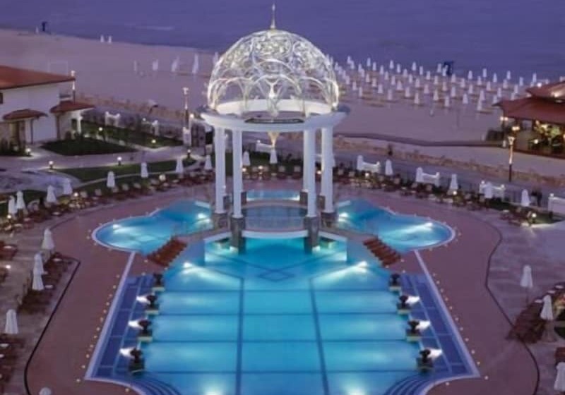 Helena Vip Villas And Suites