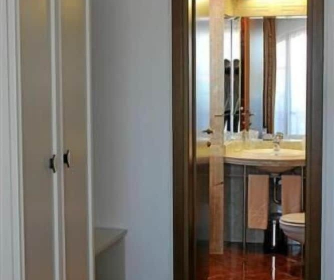 Helena Vip Villas And Suites