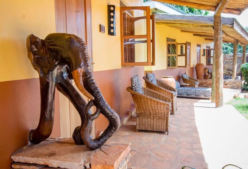 ホテル 2 Friends Guest House