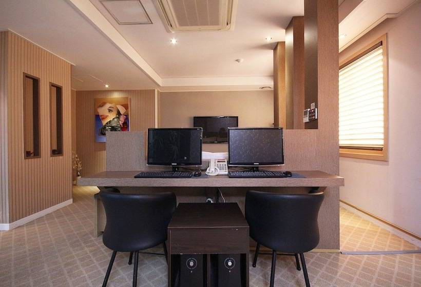 호텔 Apsan Business