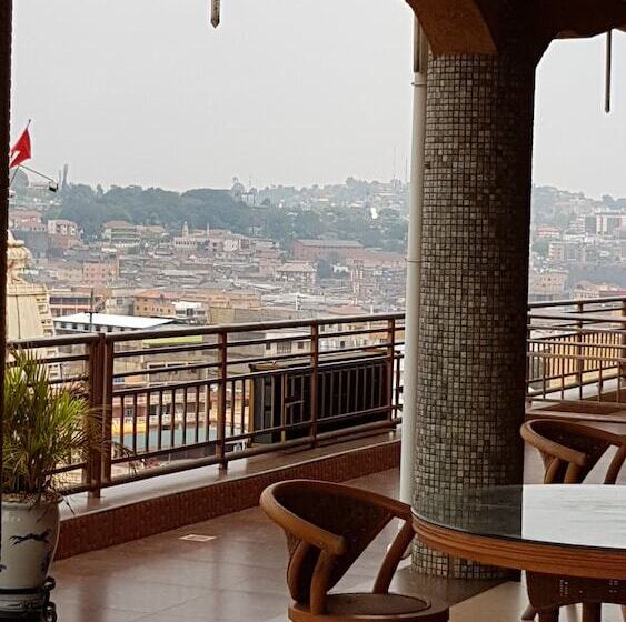 هتل Biraj International