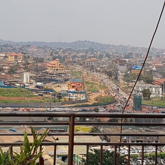 هتل Biraj International