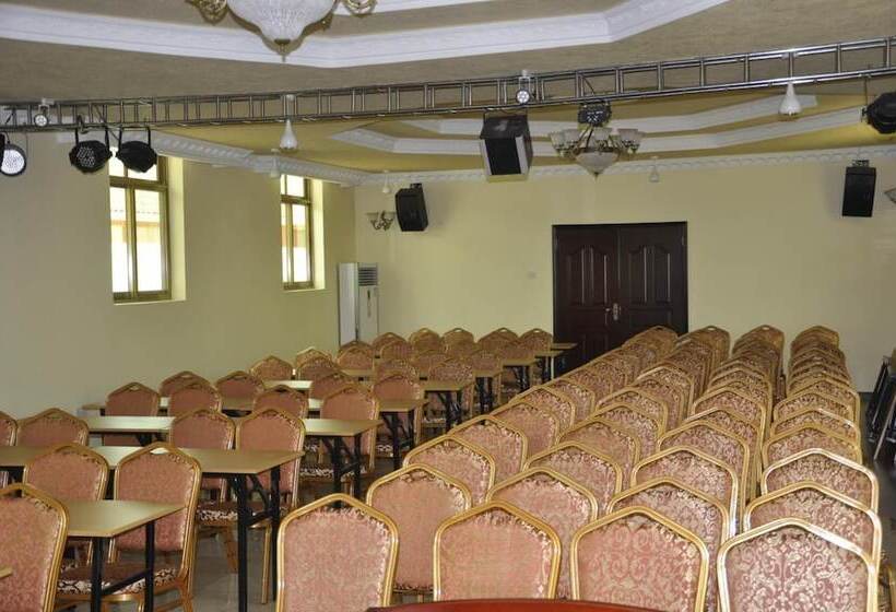 هتل Biraj International