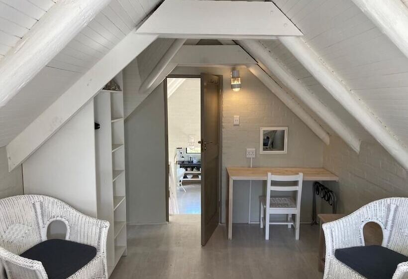 호텔 Blue Bay Lodge