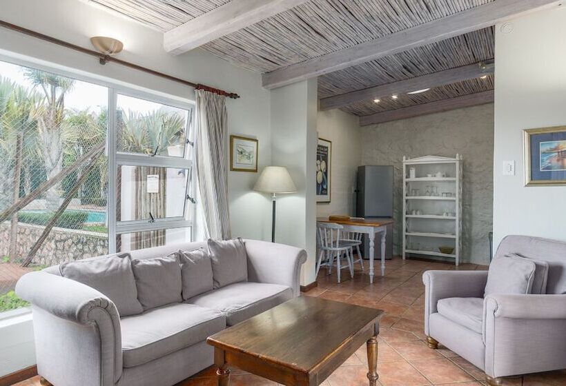 ホテル Blue Bay Lodge