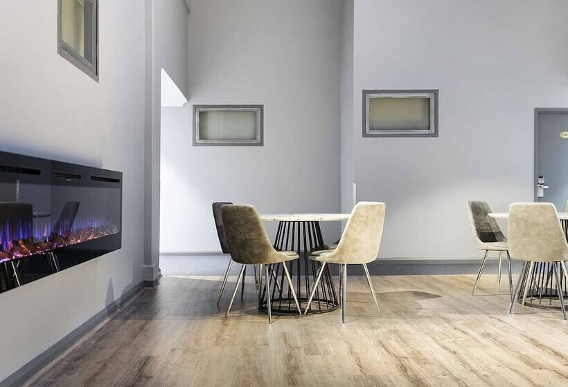 هتل Breakfree On Broadway Sydney, An Accor