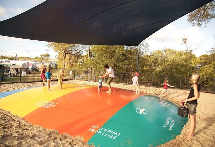 Отель Caloundra Waterfront Holiday Park