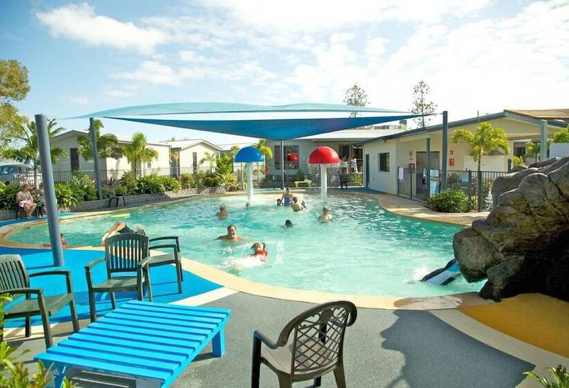Отель Caloundra Waterfront Holiday Park