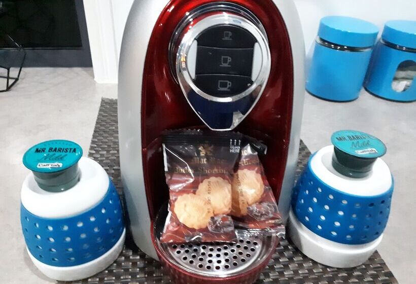 Отель Caloundra Waterfront Holiday Park