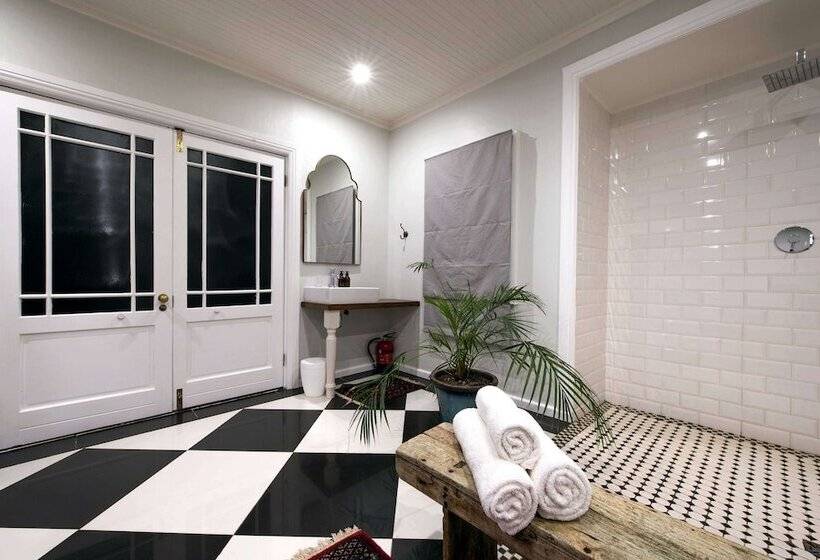 Отель Camp Figtree