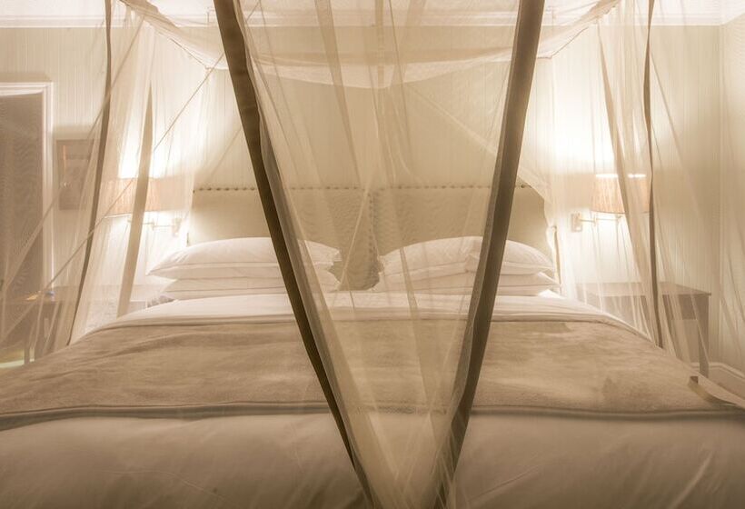 Отель Camp Figtree