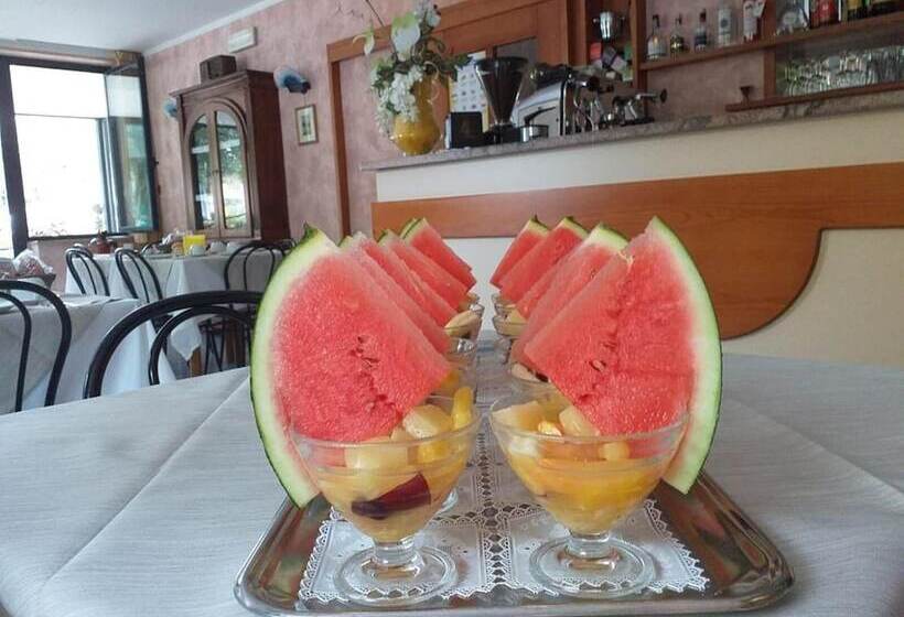 Отель Fiordaliso