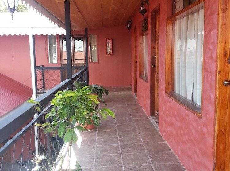 בית מלון כפרי Forest Dreams Manakin