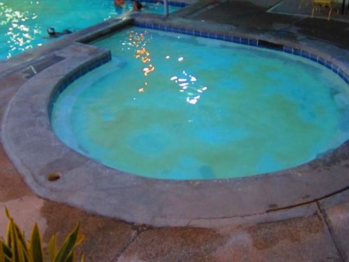 فندق Green Heights Business & Convention Center