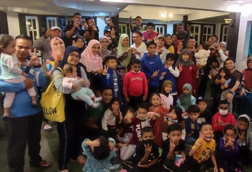 בית מלון כפרי Hillview Inn