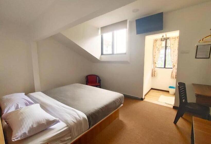 בית מלון כפרי Hillview Inn