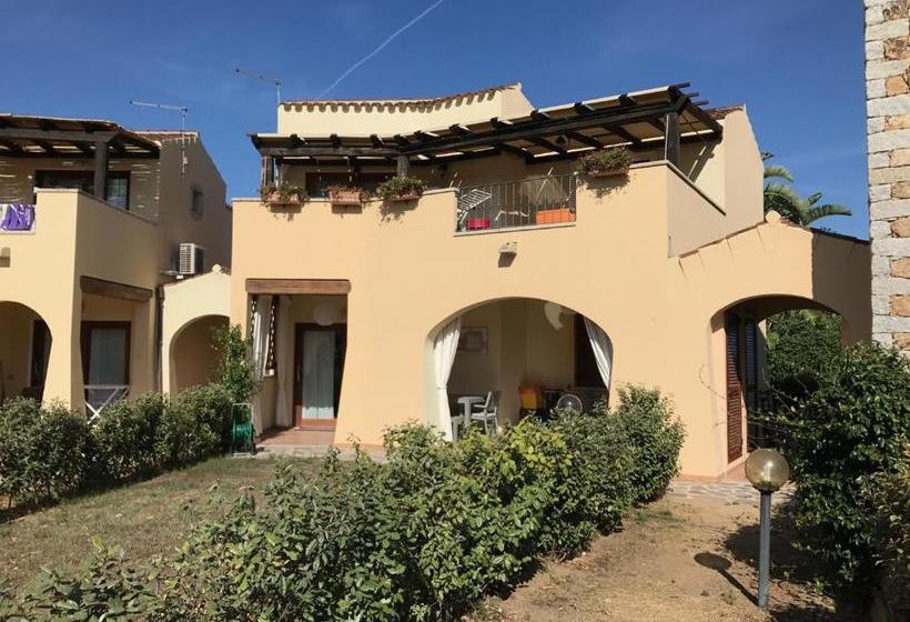 בית מלון כפרי I Borghi Di Ottiolu