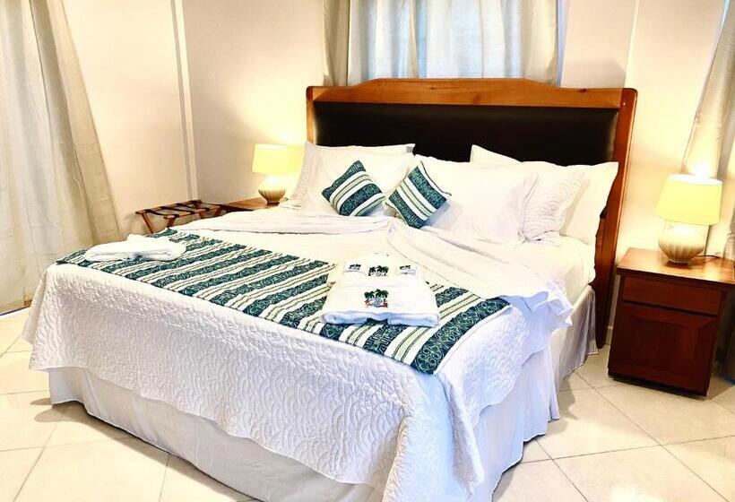 Отель La Isla Resort