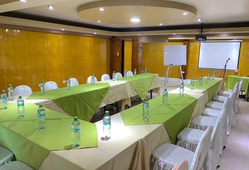 בית מלון כפרי La Joya