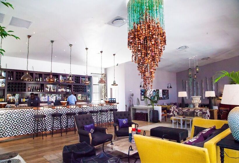 Hotel Latitude 15 Degrees