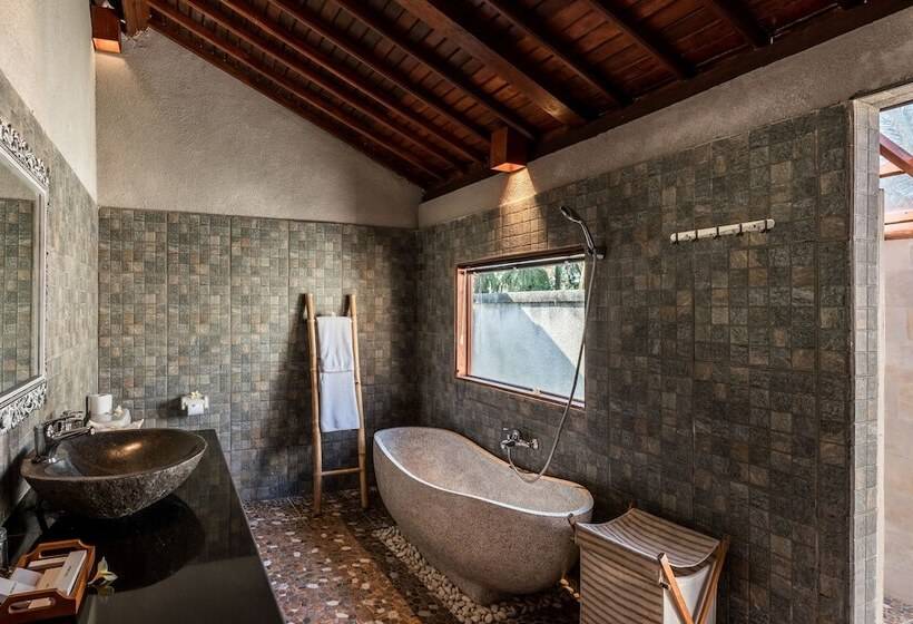 בית מלון כפרי The Sakara Villa Ubud