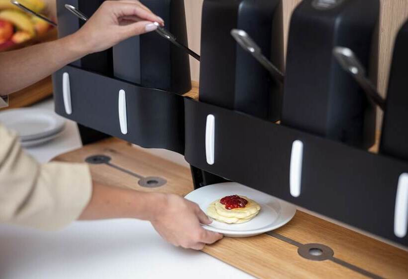 Moov Hotel Porto Norte