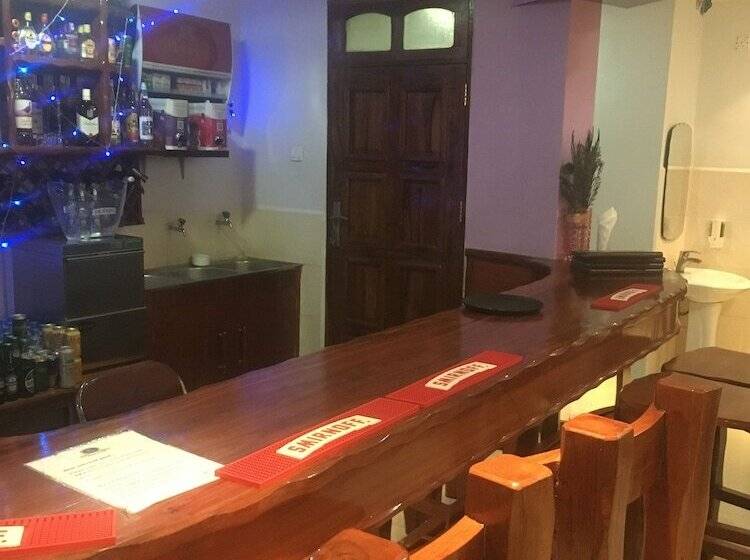 هتل Natron Palace