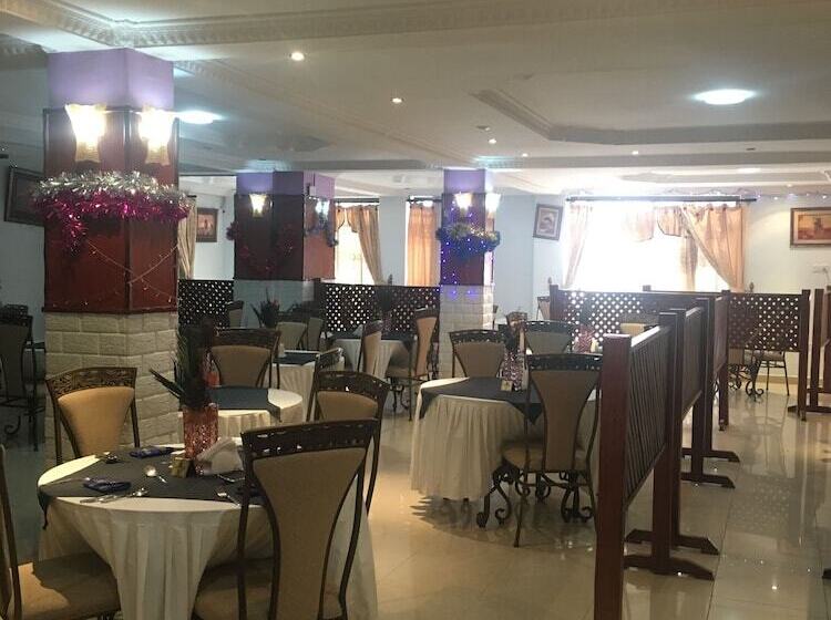 هتل Natron Palace