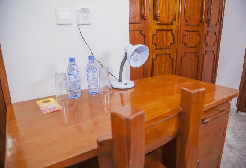 هتل Natron Palace