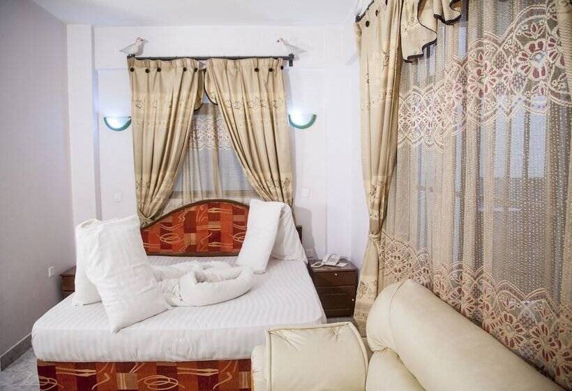 هتل Natron Palace