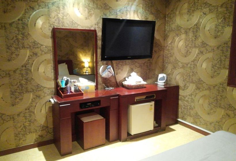 Отель Ramses  Goyang