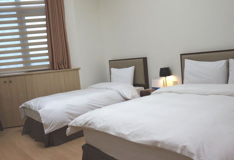 בית מלון כפרי Residence & U