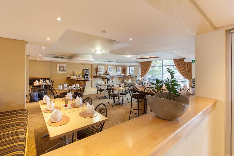 Отель Road Lodge Port Elizabeth Airport