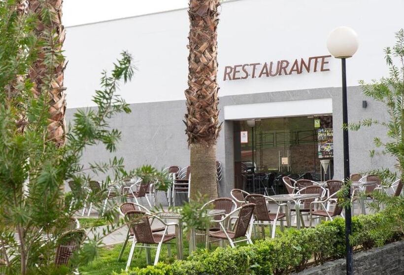 Сельский отель Las Monteras