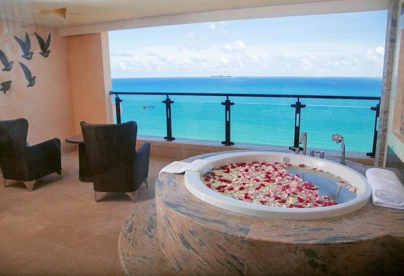 فندق Sanya Bay Resort