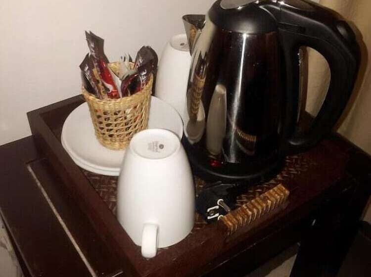 فندق The Columns