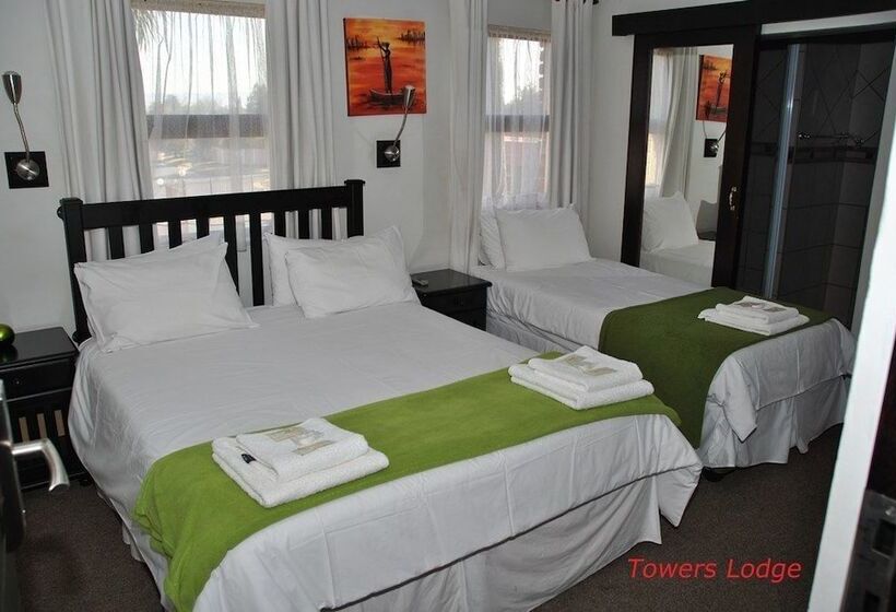 בית מלון כפרי Towers Lodge
