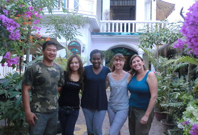 ホテル EOcambo Villa