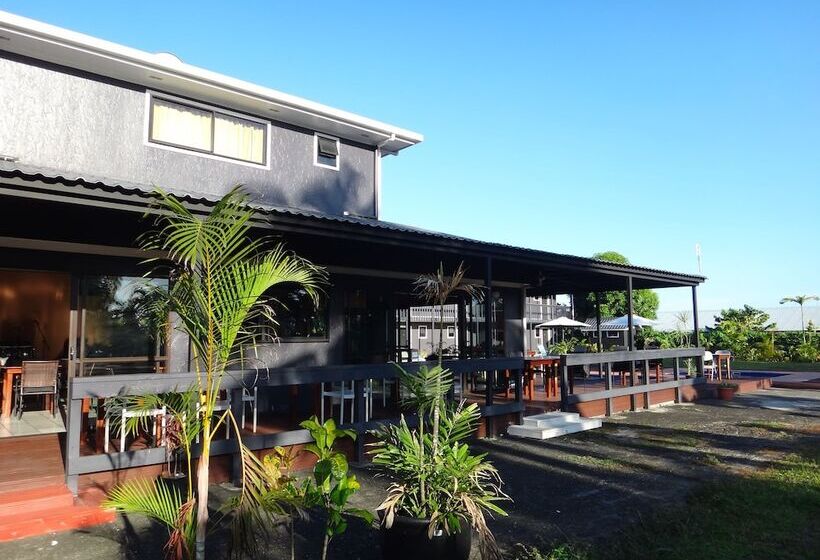 فندق Travellers Point