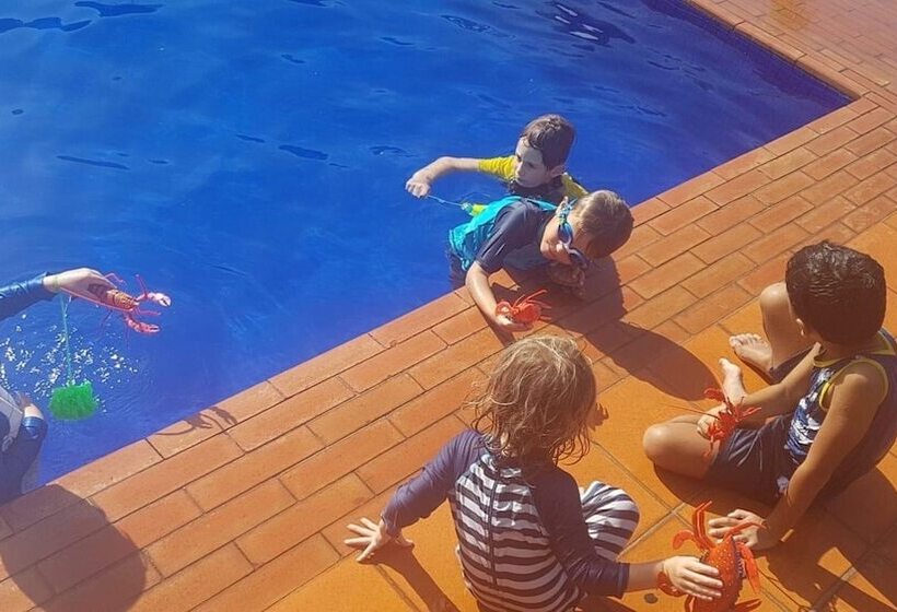 فندق Travellers Point