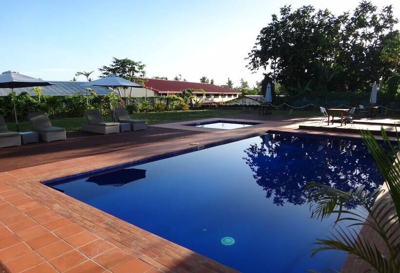 فندق Travellers Point