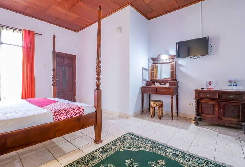 Urbanview Hotel Ananda Beach Sanur