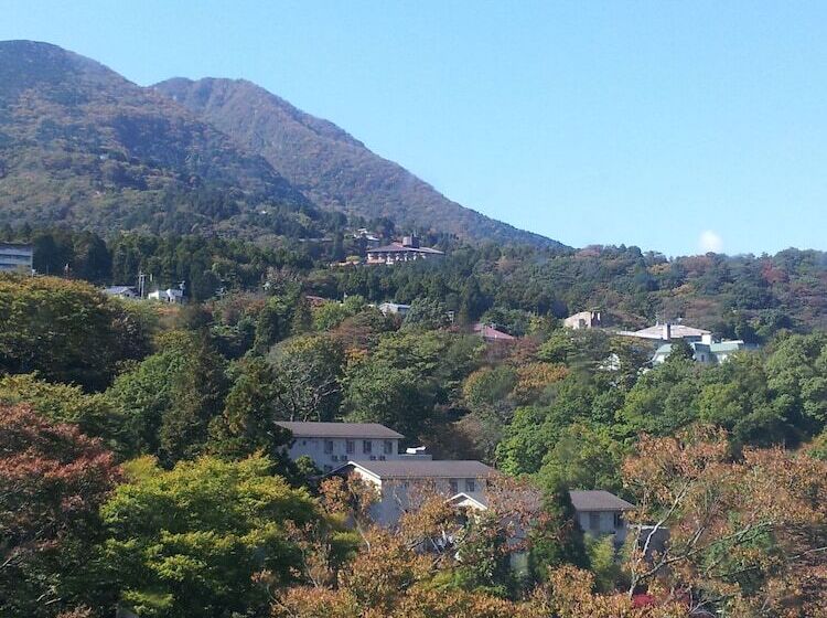 בית מלון כפרי Hakone Forest Of Verde