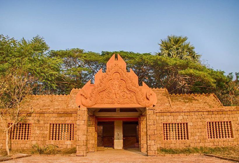 Le Flamboyant Resort