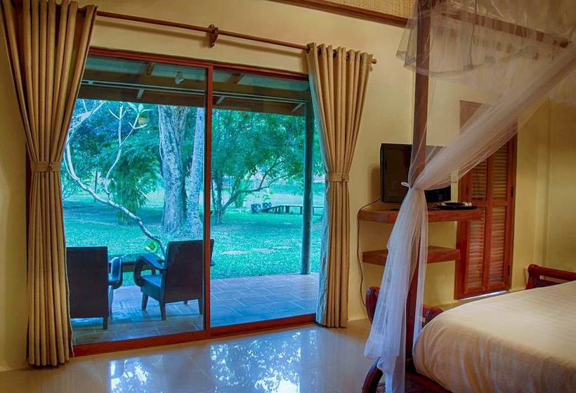 Le Flamboyant Resort