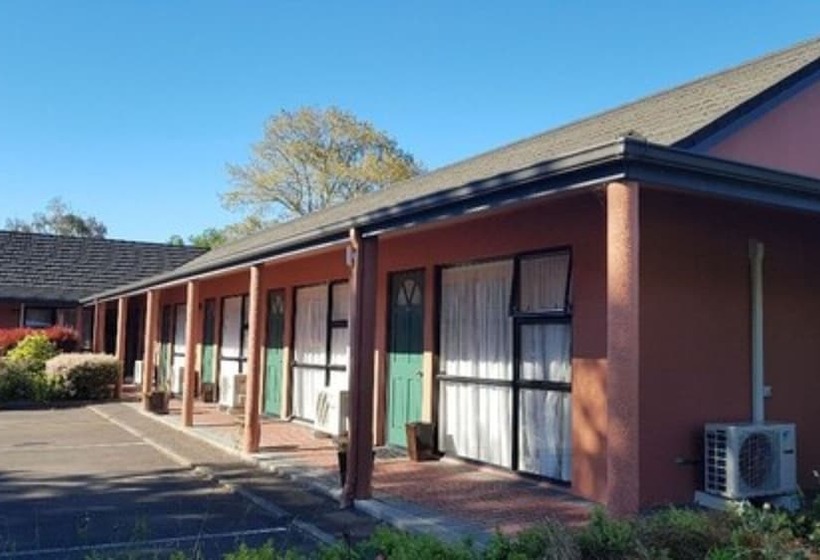 Pavilion Motel & Conference Centre