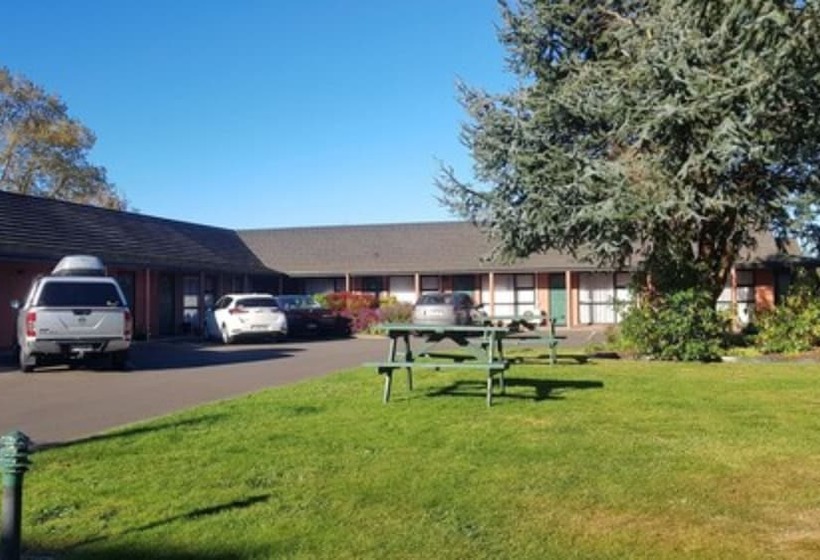 Pavilion Motel & Conference Centre