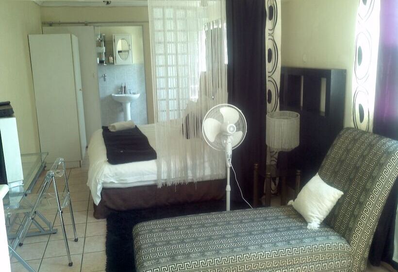 펜션 5th Avenue Guest House