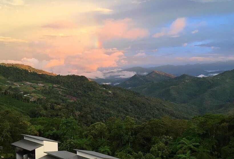 بنسيون Ayana Holiday Resort